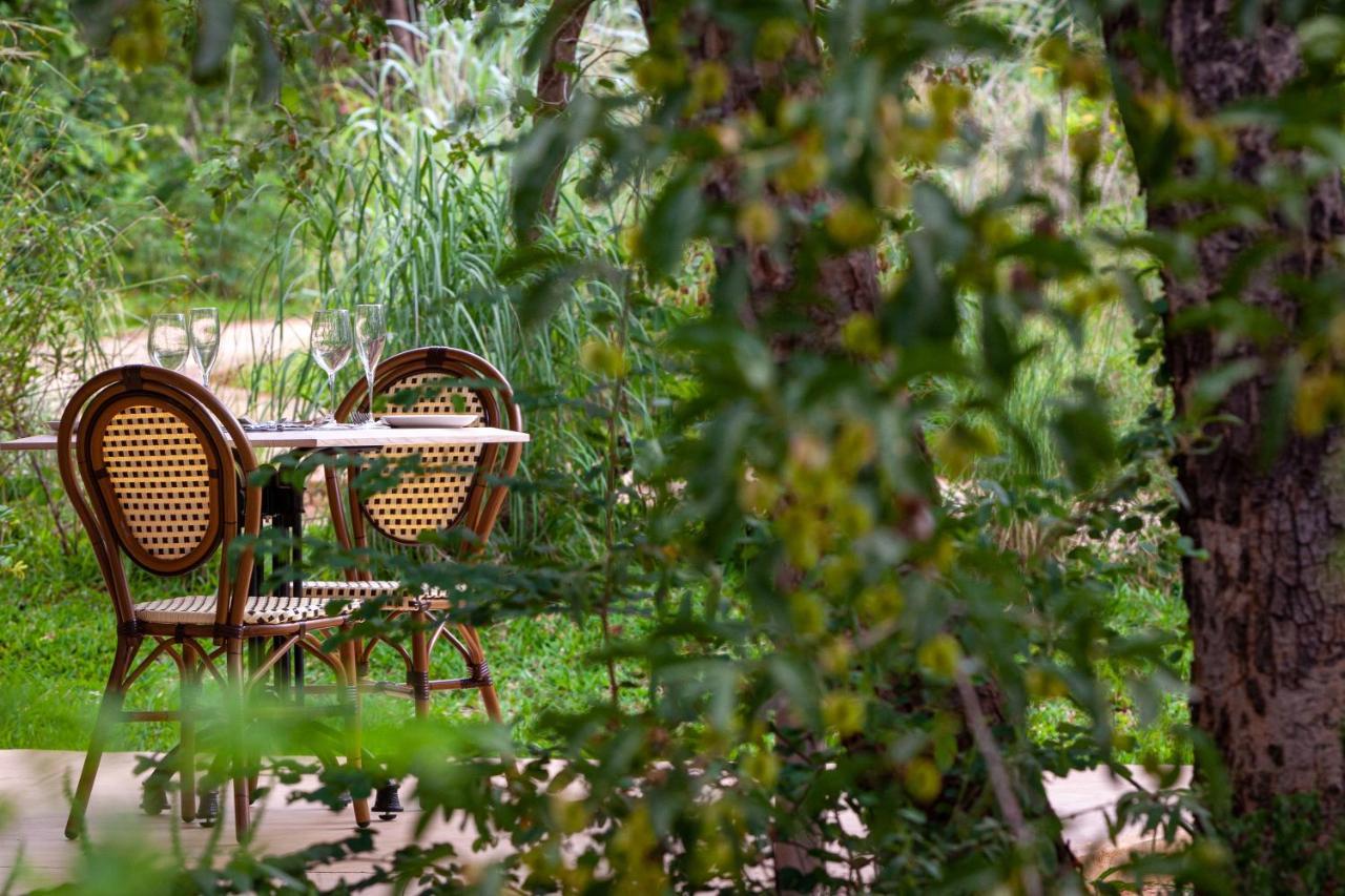Mbano Manor Hotel Victoria Falls Exterior foto